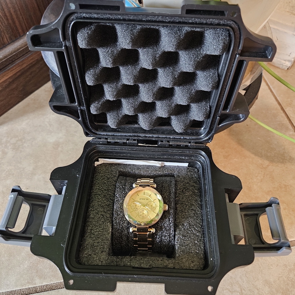 INVICTA Gold Watch And Case